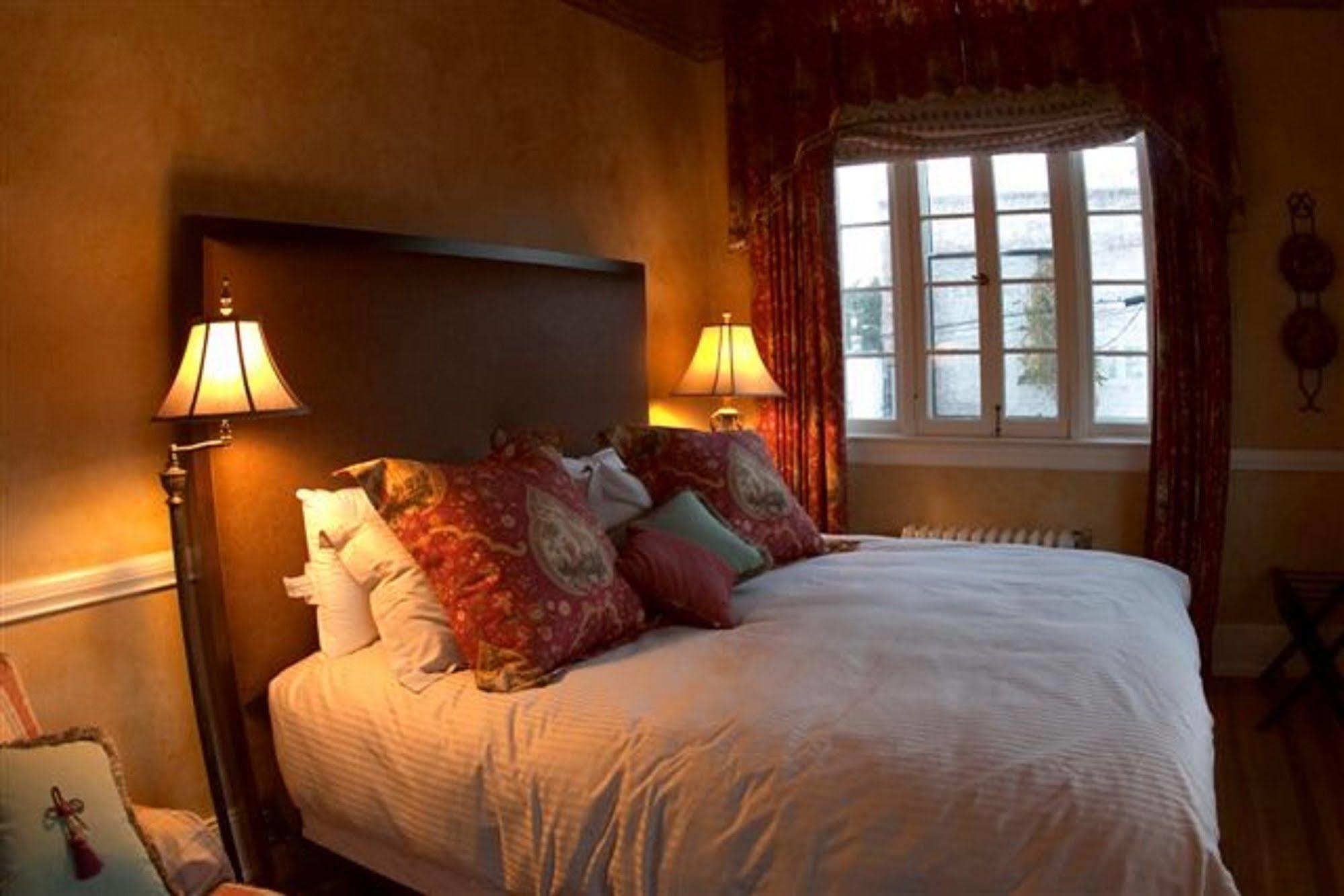 The Firehouse Inn Rutherfordton Exteriör bild