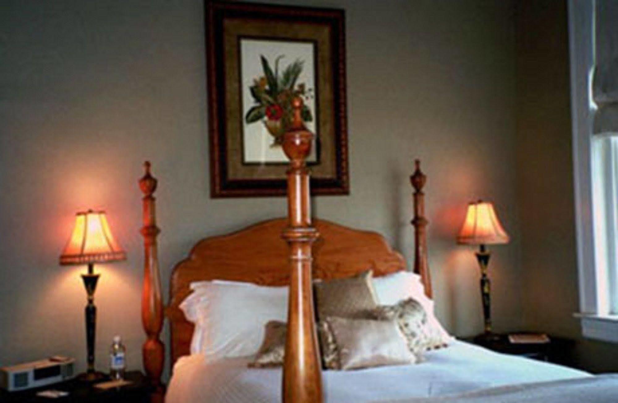 The Firehouse Inn Rutherfordton Exteriör bild