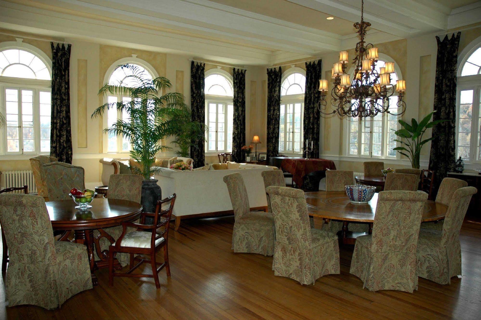 The Firehouse Inn Rutherfordton Exteriör bild